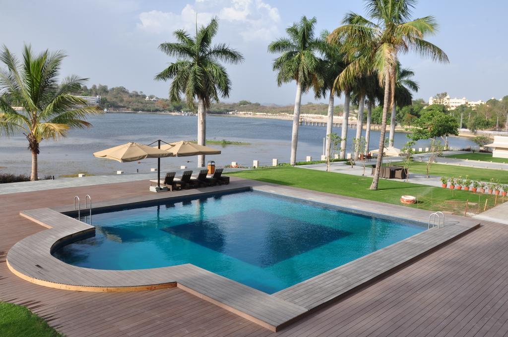 Hotel Lakend Udaipur Exteriör bild