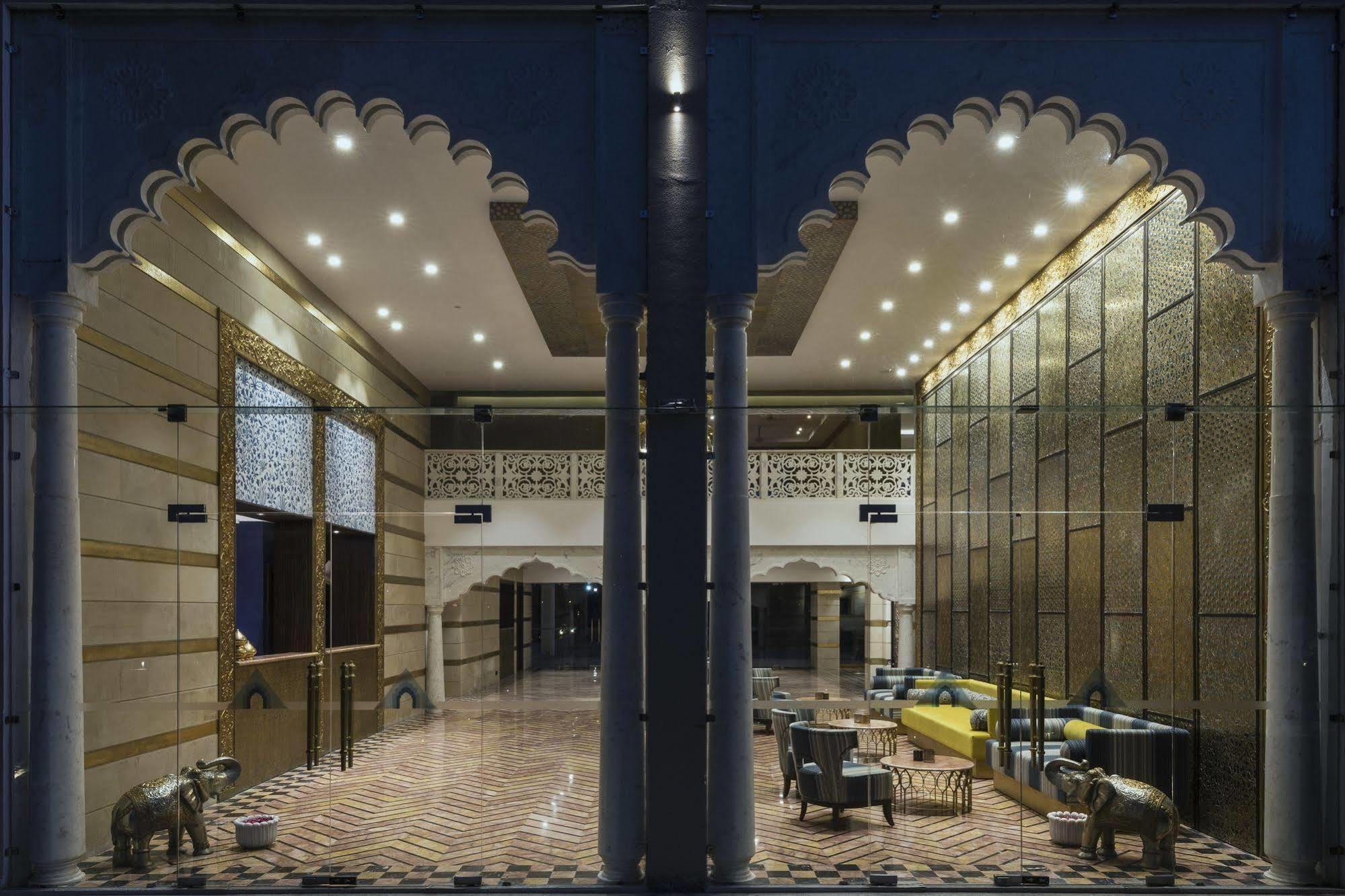Hotel Lakend Udaipur Exteriör bild