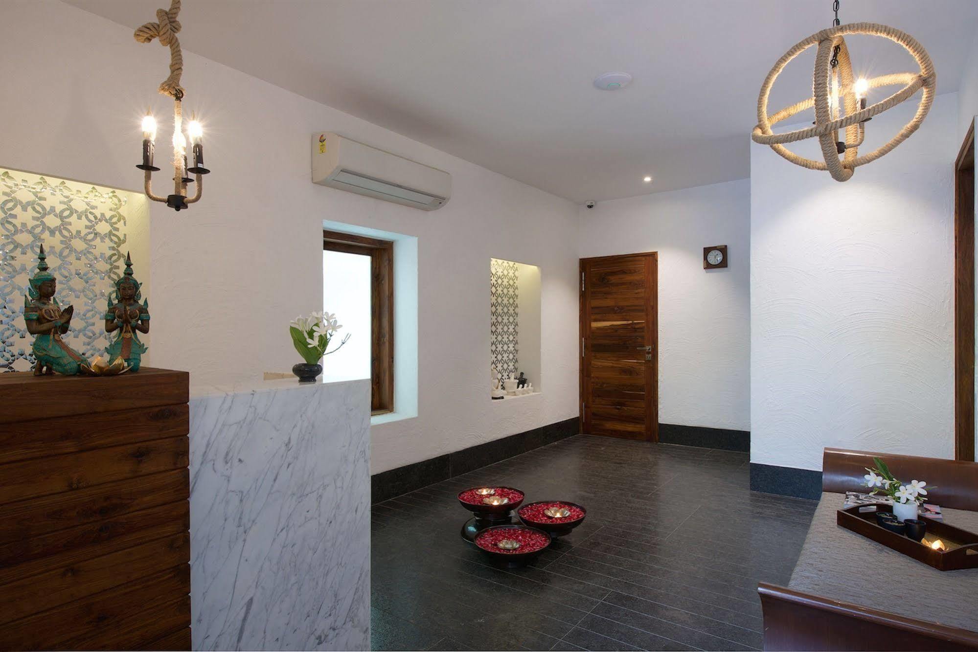 Hotel Lakend Udaipur Exteriör bild